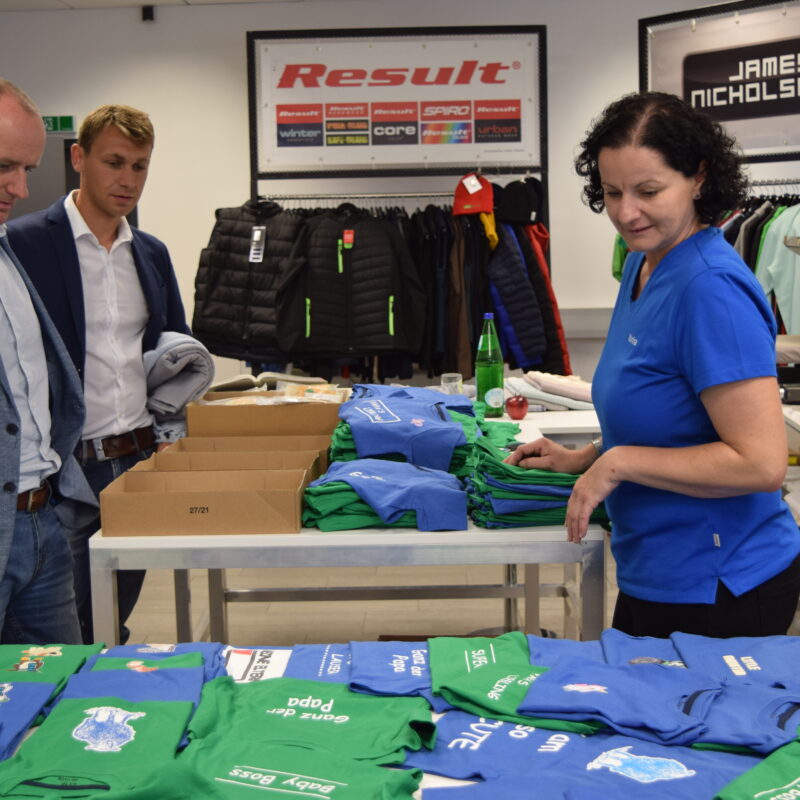 logodrauf.at-Produktion-T-Shirt-Druck ab 1 Stück-ebets GmbH